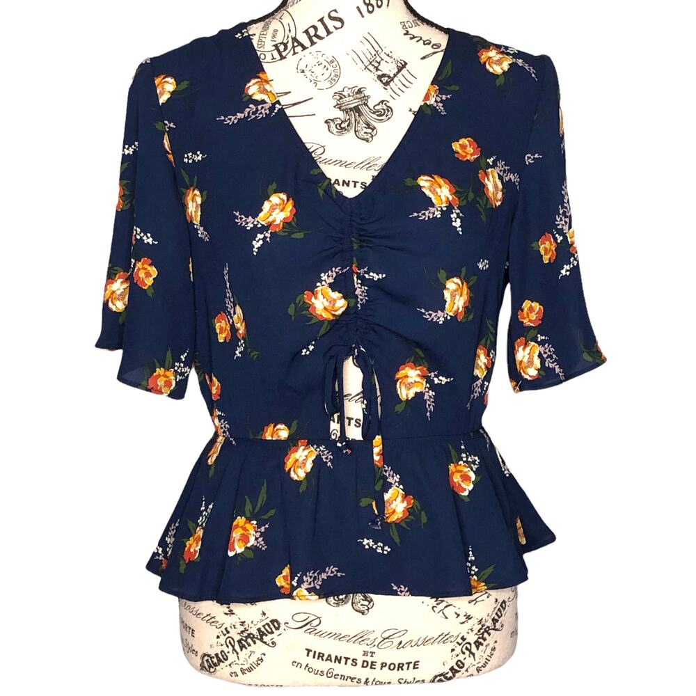 Nine Britton (S) Floral Front Scrunch Tie Keyhole Stomach Flair Hip Blouse
